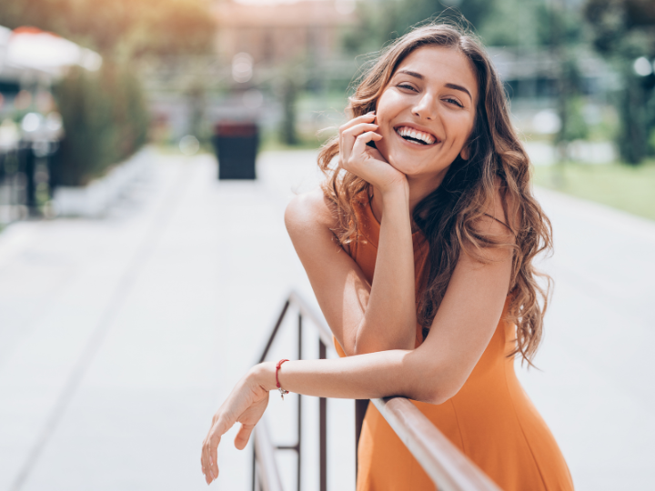 lady-with-bright-smile